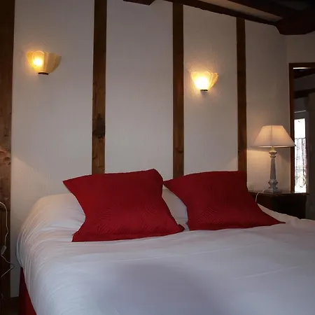 펜션 La Maisonnette Du Pecheur 브론